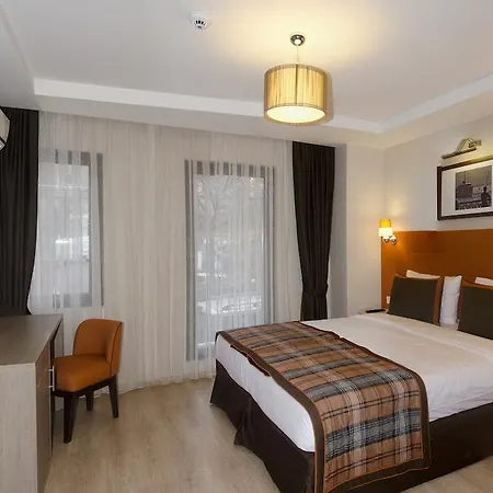 Collage Cihangir 55 * اسطنبول